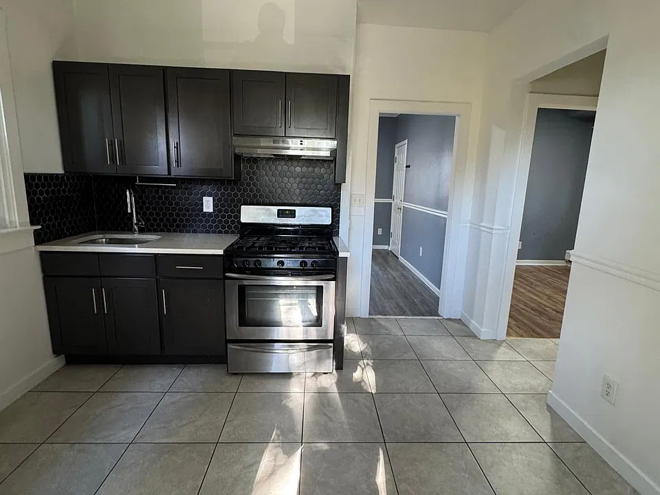 500 Nye Ave #2