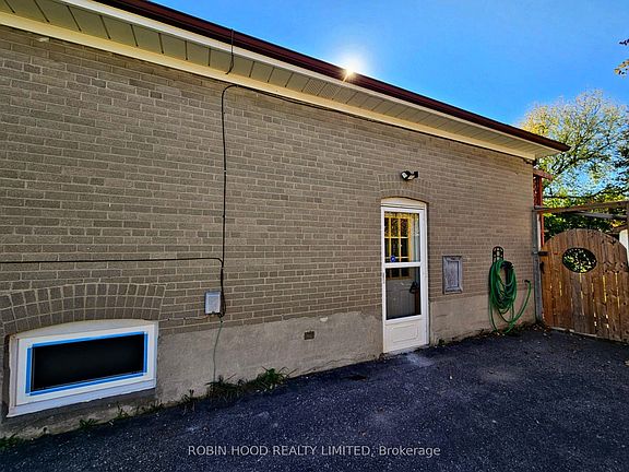 2nd image of 36 Linton Ave