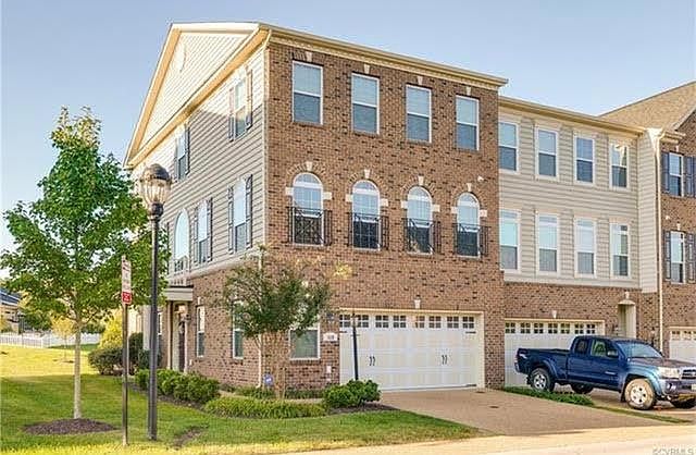 1st image of 529 Siena Ln