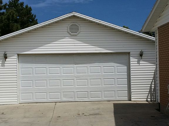 2nd image of 4980 West Moonflower Circle