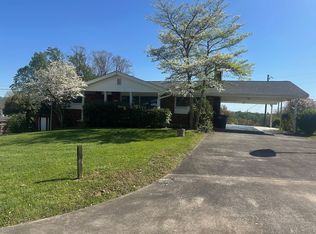 1245 Caribbean Dr, Kingsport, TN 37660