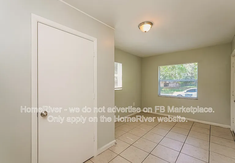 1903 W Spruce St — Photo 13