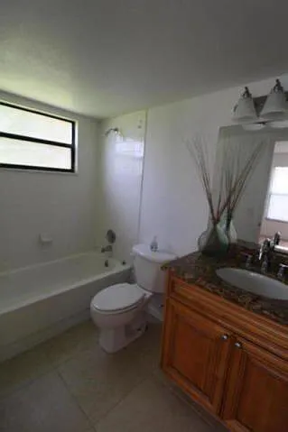 1524 Lake Crystal Dr #B — Photo 13