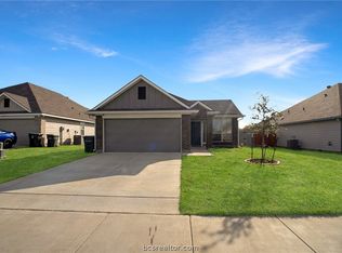 2703 Redcap St, Bryan, TX 77803