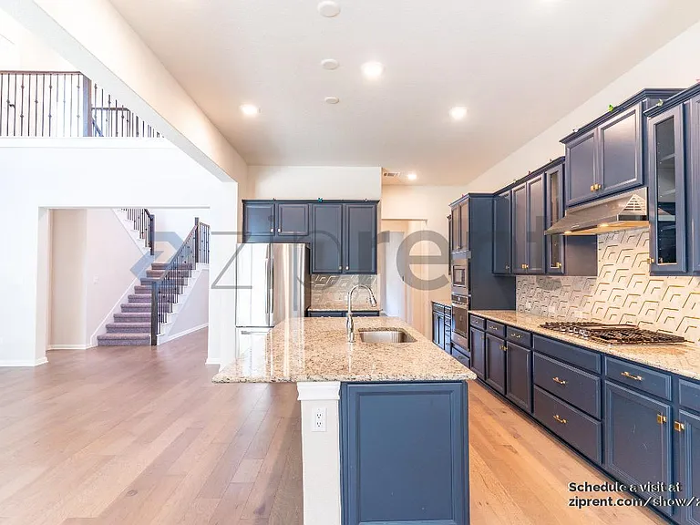 7601 Paruline Dr — Photo 6