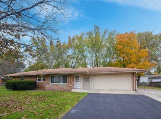 5689 Elaine Ave, Kalamazoo, MI 49048