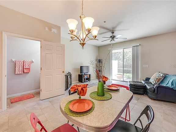 5th image of 1142 Grantham Dr