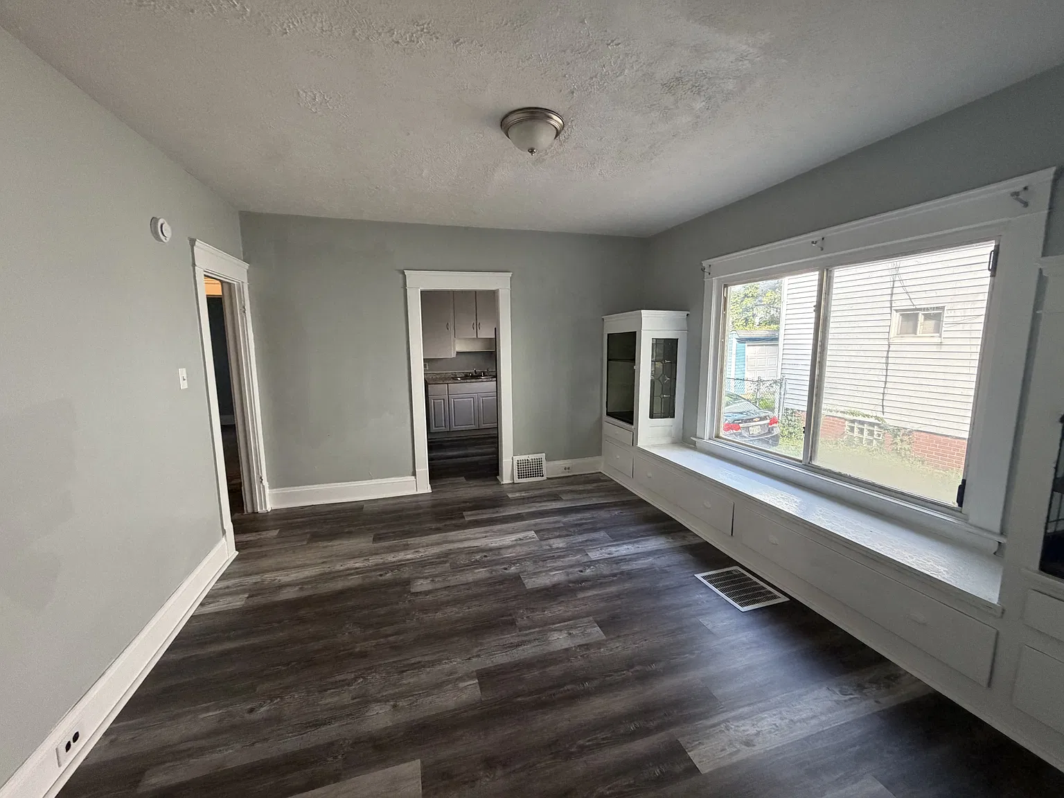 13709 Rugby Road - Downstairs — Photo 4