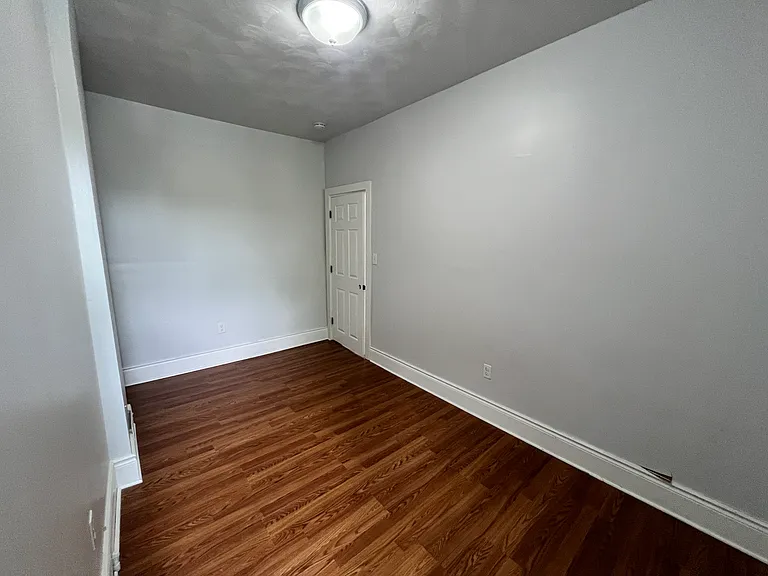 248 Plymouth St — Photo 10