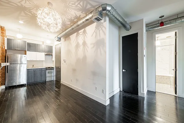 Rented by Jankos Group LLC | media 35