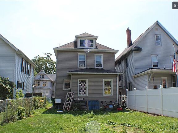 3rd image of 1420 Osborne Ct