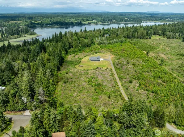 876 E Daniels Road, Shelton, WA 98584