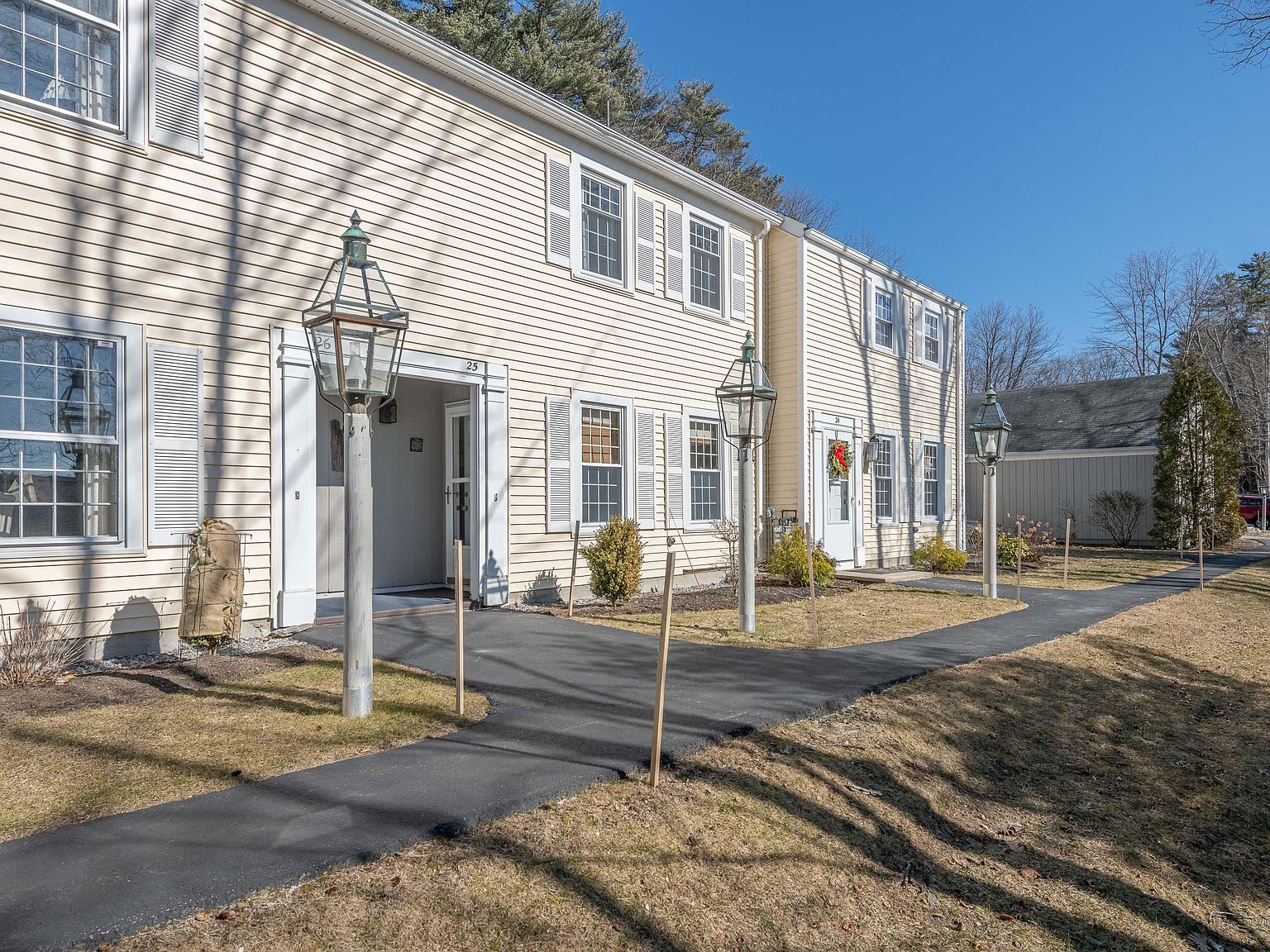 25 Colonial Vlg 25, Falmouth, ME 04105 Zillow