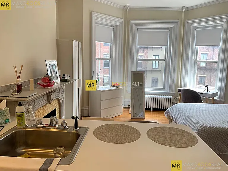 307 Beacon St #4 — Photo 3