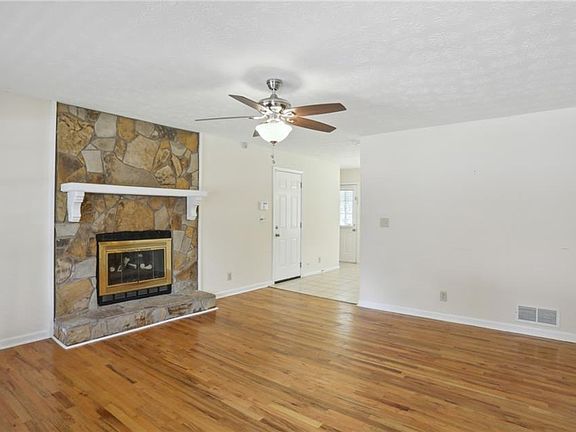 5th image of 3578 Fernbrook Dr