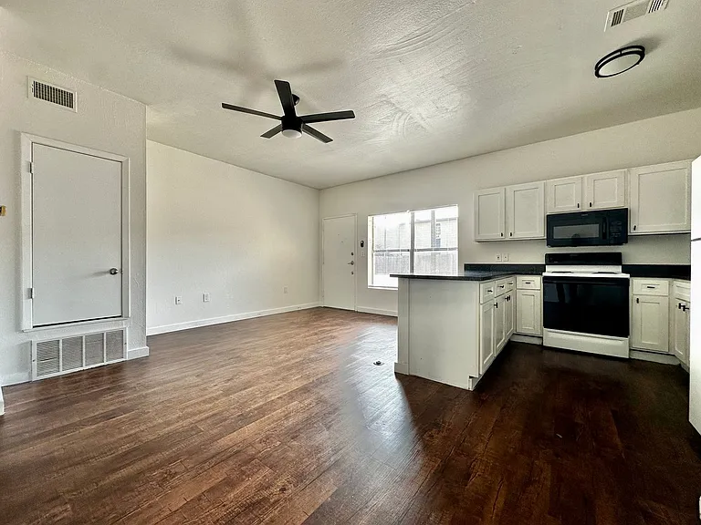 Allen Place — Photo 25