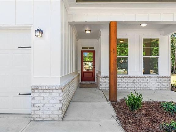 4th image of 321 Birchwood Farms Ln
