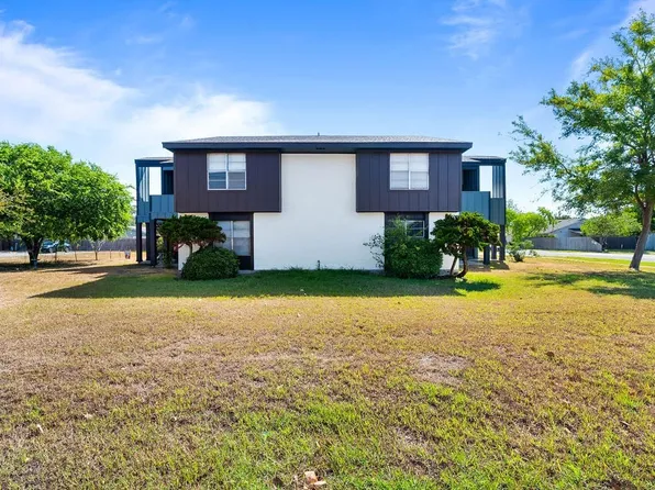 1410 Moore Ave, Portland, TX 78374