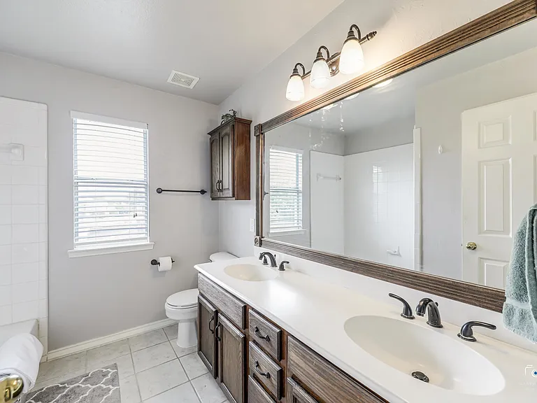 9921 Sean Dr — Photo 34