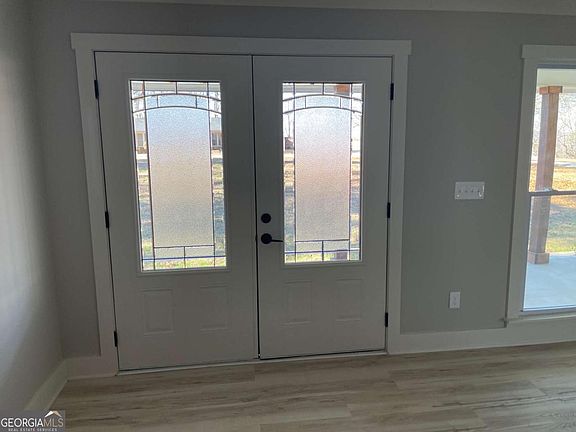 2nd image of 21 Ridgeview Dr