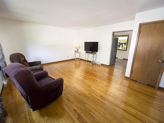 3rd image of 1505 Edgewood AVENUE