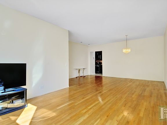 5th image of 23 W 104th St APT 3B