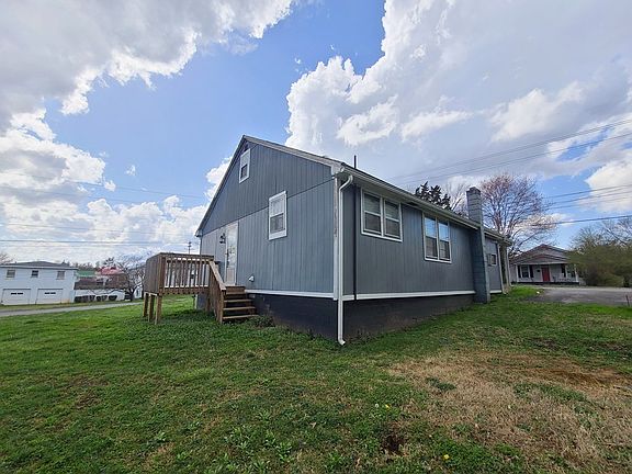 2nd image of 318 Lincoln Ave