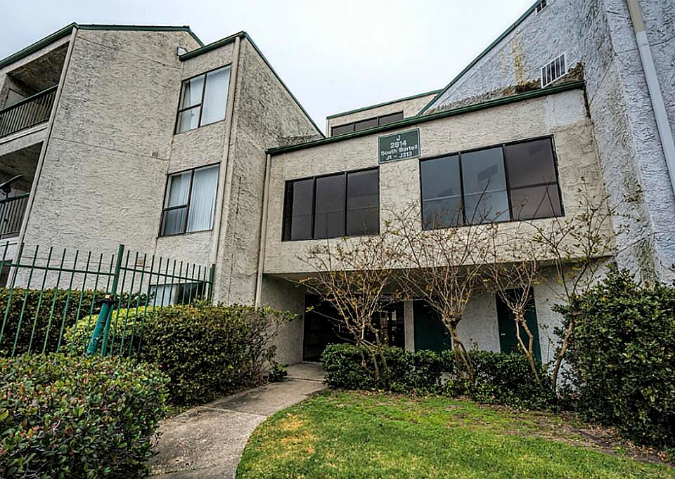 1st image of 2814 S Bartell Dr APT 212