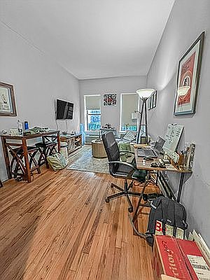 3rd image of 207 E 15th St #1J