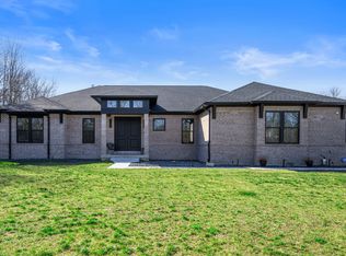 11223 Mossy Creek Ln, Indianapolis, IN