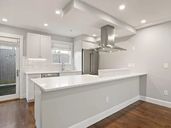 5 Atwood Sq, Jamaica Plain, MA 02130