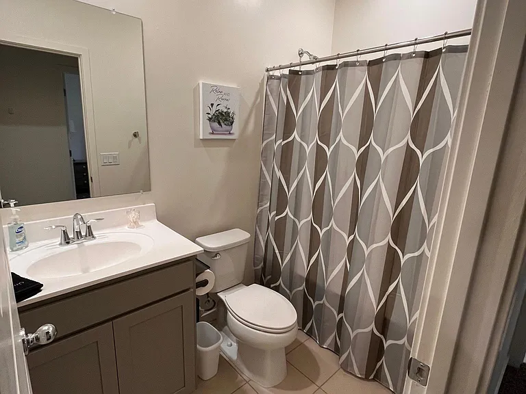 2224 W Harmont Dr — Photo 10