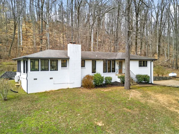 4017 Beverly Hills Dr, Pegram, TN 37143