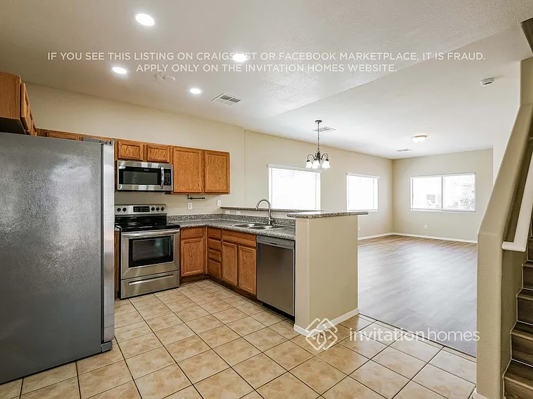 7213 S 8th St — Photo 8