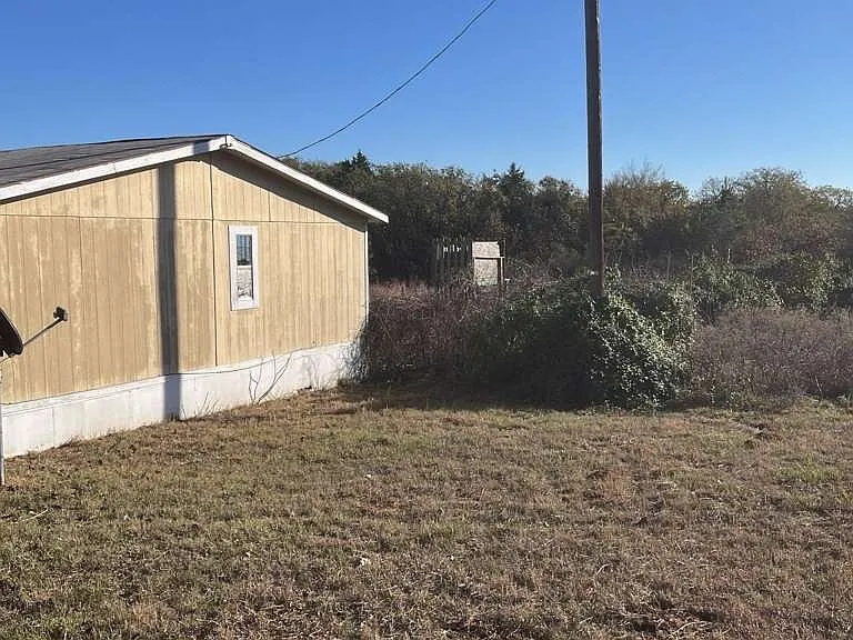 200 Family Acres Dr — Photo 23