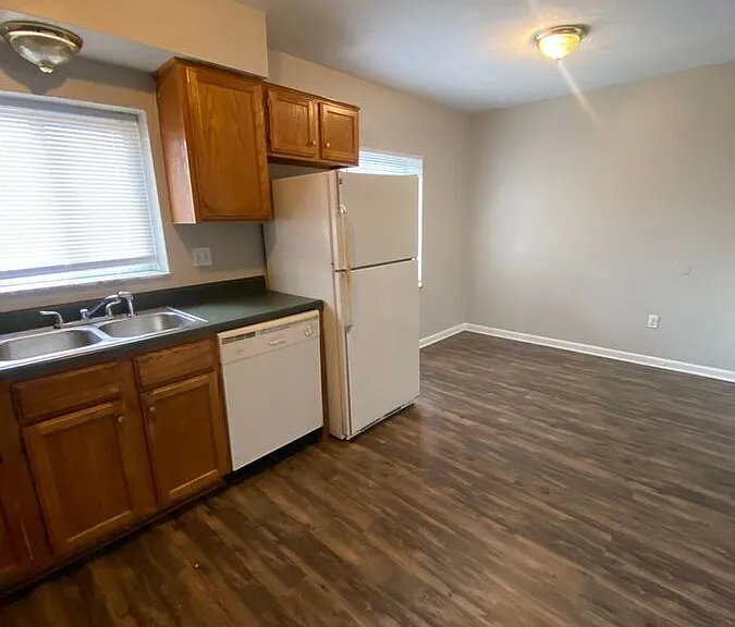1492 Indianola Ave #7 — Photo 11