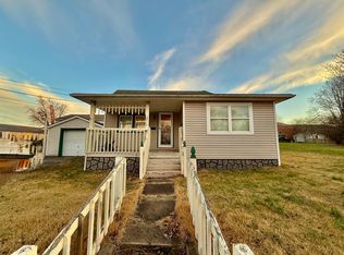 2212 Crooks St, Ashland, KY 41101