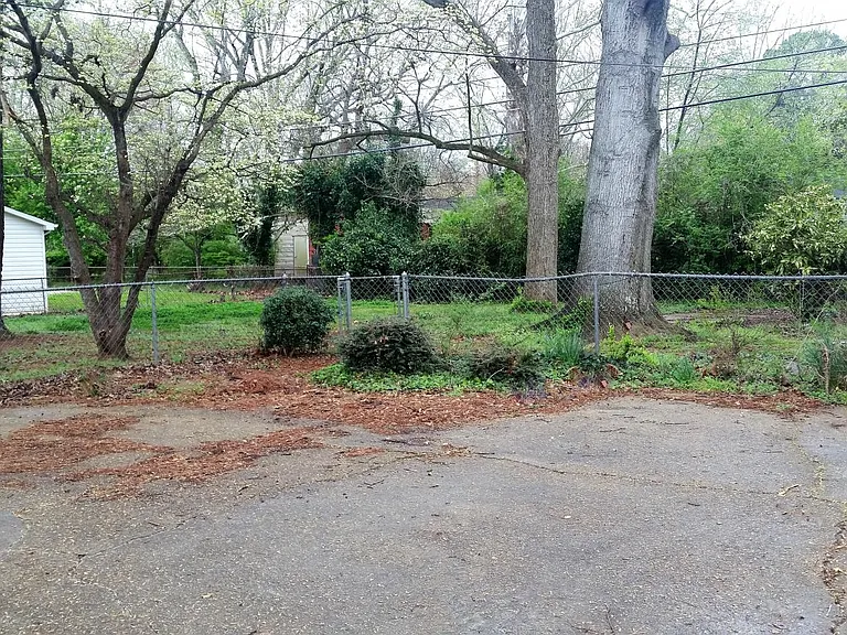 4005 Mem Pkwy N — Photo 18