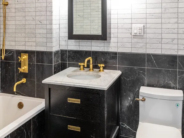 564 Saint Johns Place image 5 of 14