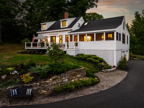 1498 Bremen Road, Waldoboro, ME 04572