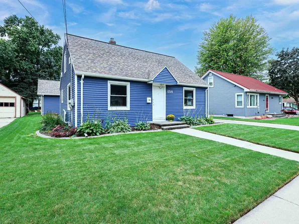 1715 E College Ave, Appleton, WI 54915
