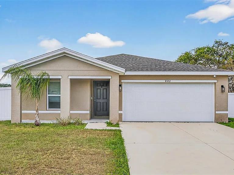 842 Gila Way — Photo 1