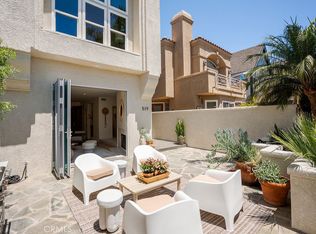 519 10th St, Huntington Beach, CA 92648