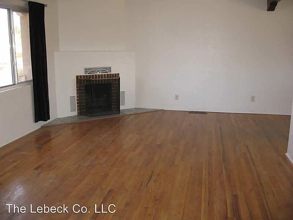 3rd image of 1308 Quincy St NE