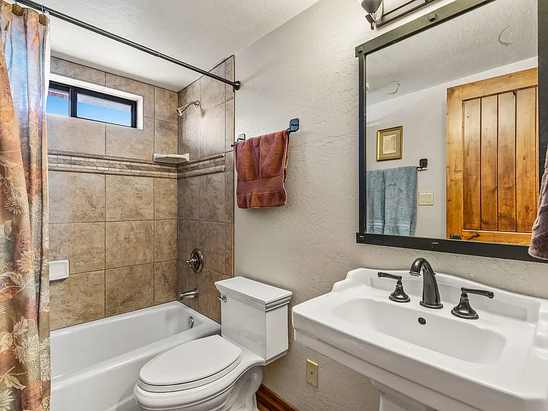 8950 W Antoinette Way — Photo 35