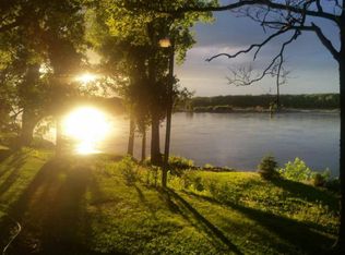 57347 892 Rd, Wynot, NE 68792