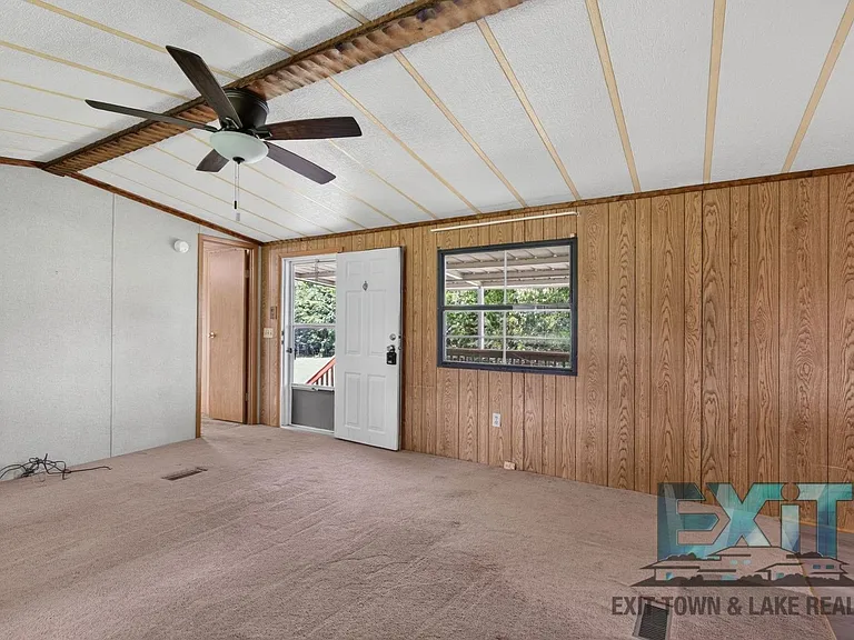 4734 Gasburg Rd — Photo 15