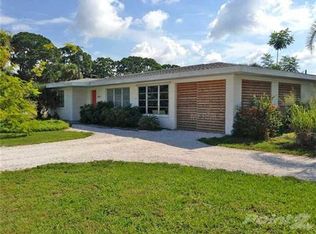 1365 Oxford Dr, Englewood, FL 34223