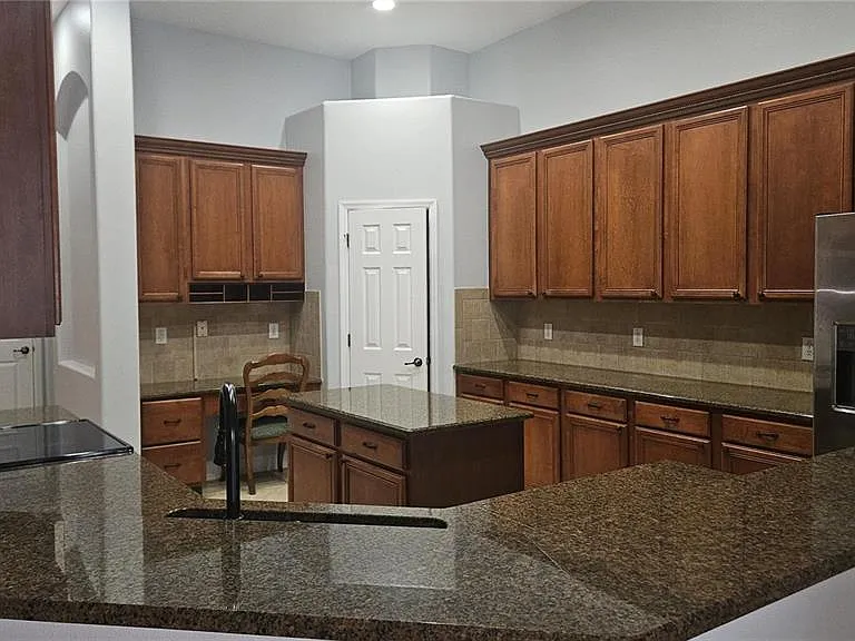 317 E Blue Water Edge Dr — Photo 23