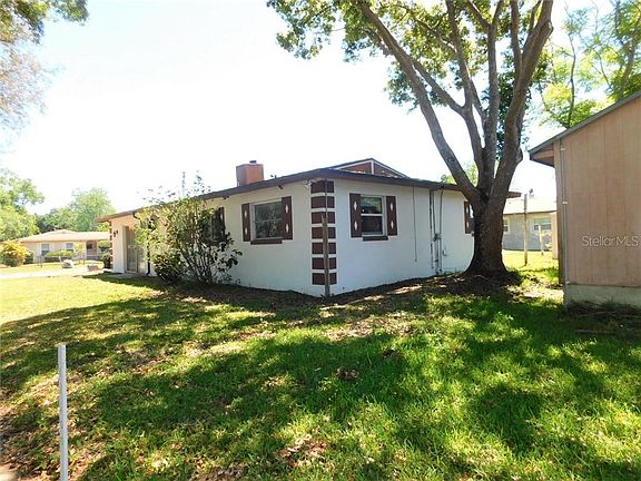 3rd image of 2452 Santana Ave